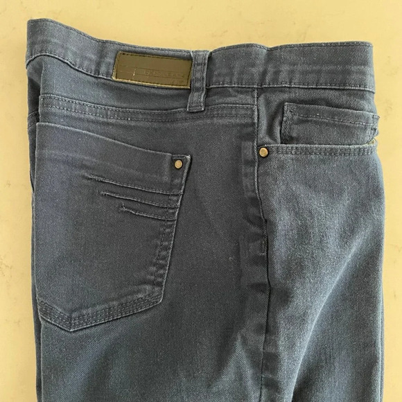DKNY Jeans 5 Pocket Mid Rise Straight Leg Cotton Jeans Blue Sz 10 X 32 - Picture 5 of 11